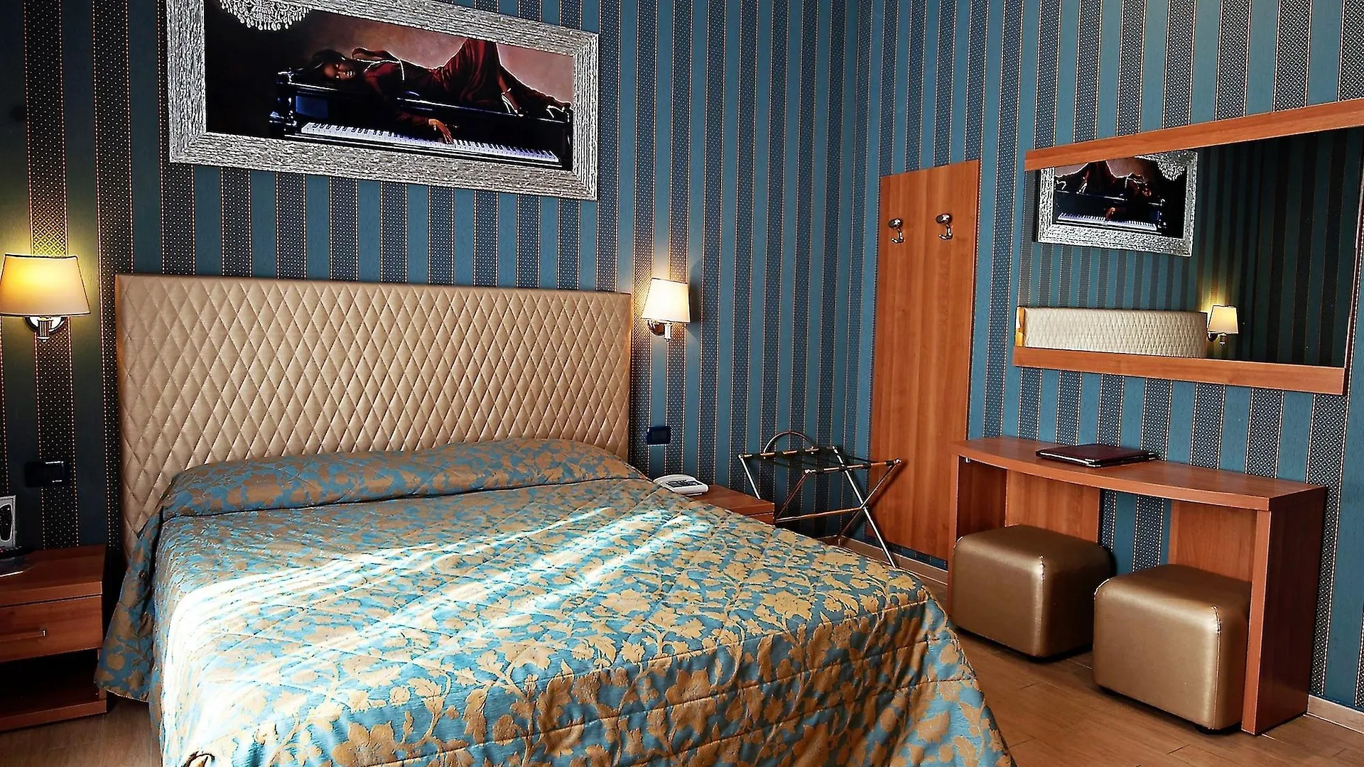 Hotel Lirico Roma