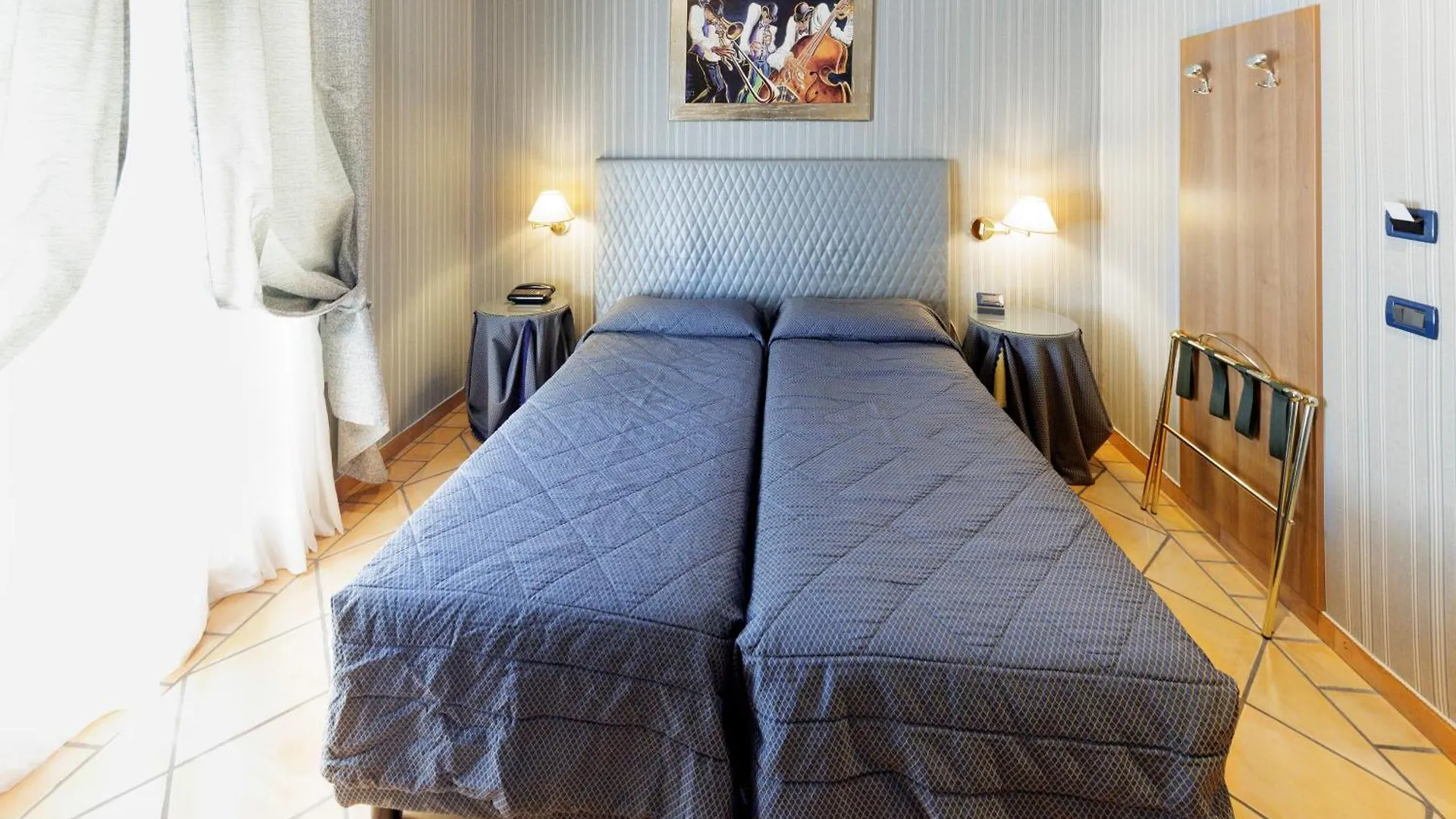 Hotel Lirico Roma
