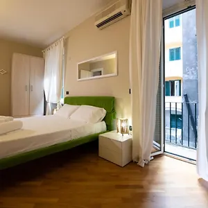 Magenta Luxury Crociferi 3 Roma