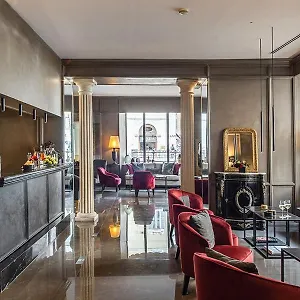 4* Hotel Colonna Palace