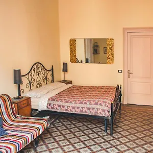 Casa Verdi - House Of Travelers 3* Catania