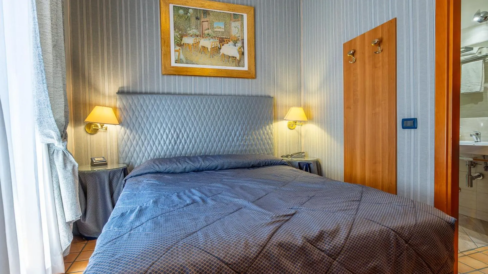 Hotel Lirico Róma 3*,  Olaszország