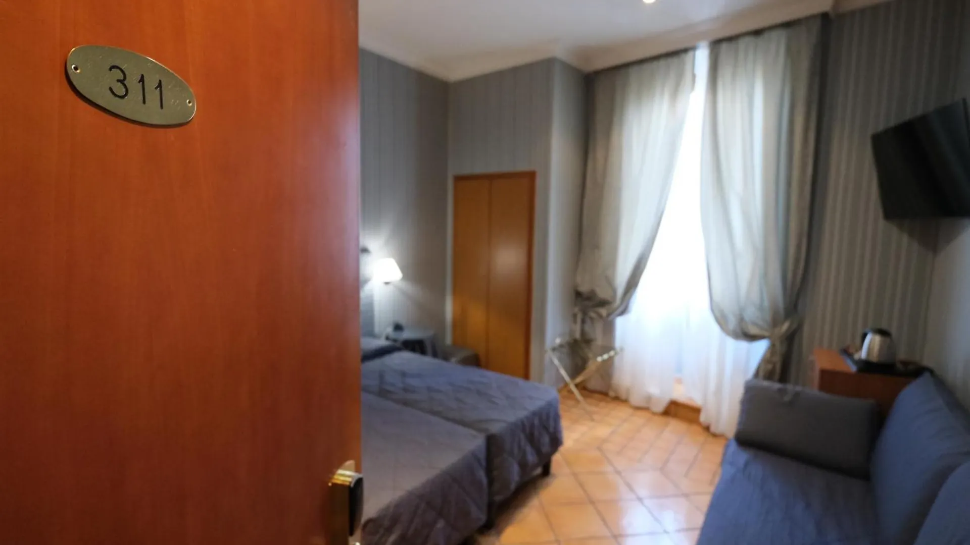 Hotel Lirico Rome